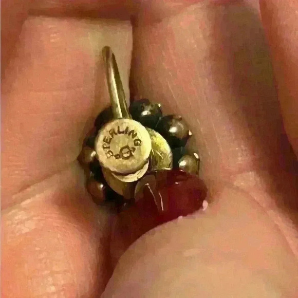 Vintage 1940s daisy rhinestone screwback sterling earrings - Picture 2 of 4